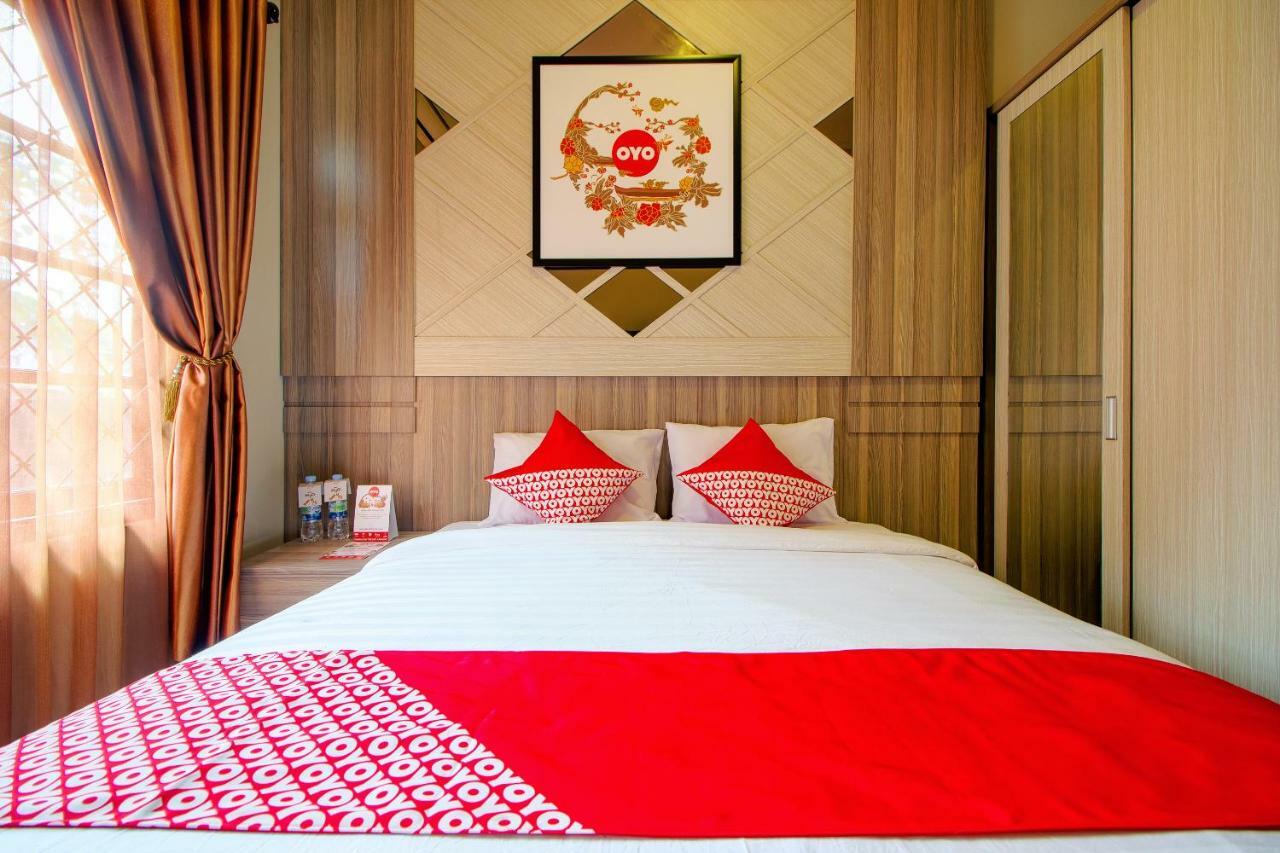 Oyo 1195 The Doctor'S Guest House Syariah Kejayan Exteriör bild